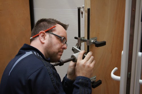 cerrajeria anti ladrones