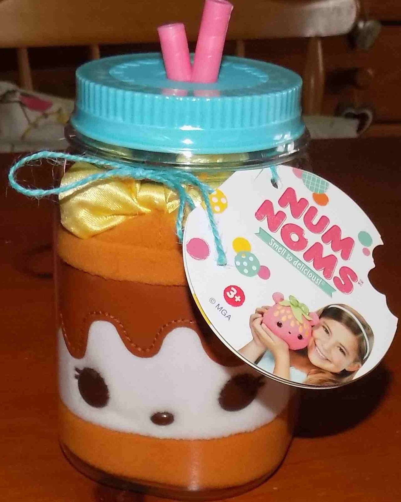 The Brick Castle: Num Noms - a new children's collectible with added smell!  Review and Giveaway