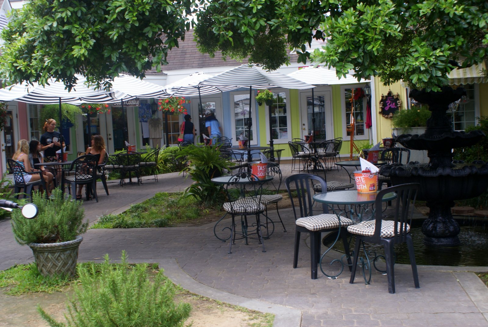 A Little Loveliness: Shopping Fairhope, Alabama