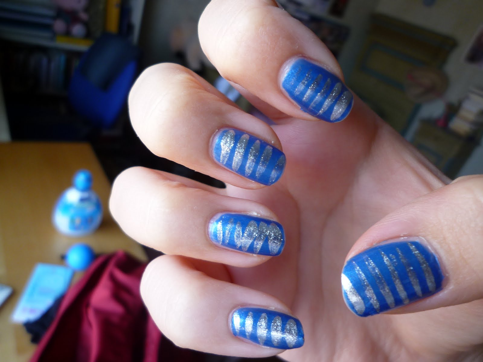 La Fata Trucchina Nail art blu e argento!