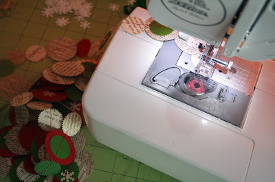 The Creative Place: DIY :: Festive Holiday Garland