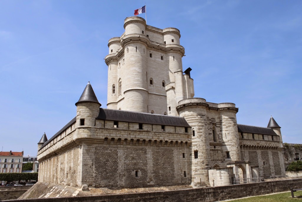 Венсенский замок в париже Венсенский замок в париже