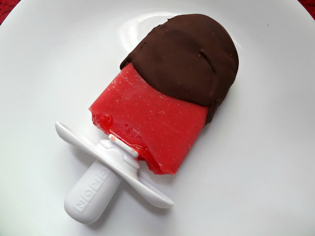 Chocolate Covered Strawberry Popsicles Chocolate Covered Strawberry Popsicles