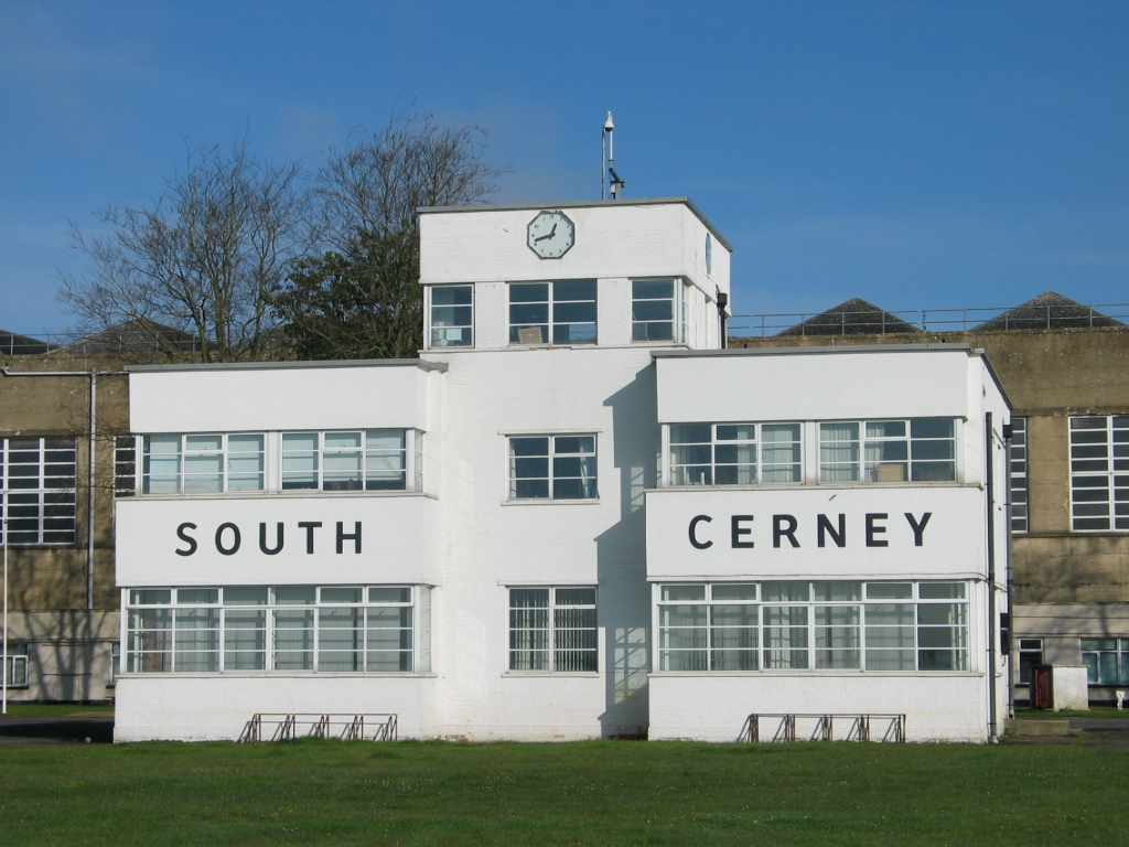 A Red in the R.A.F Formation Flying 3 (P)AFU RAF South Cerney Nov
