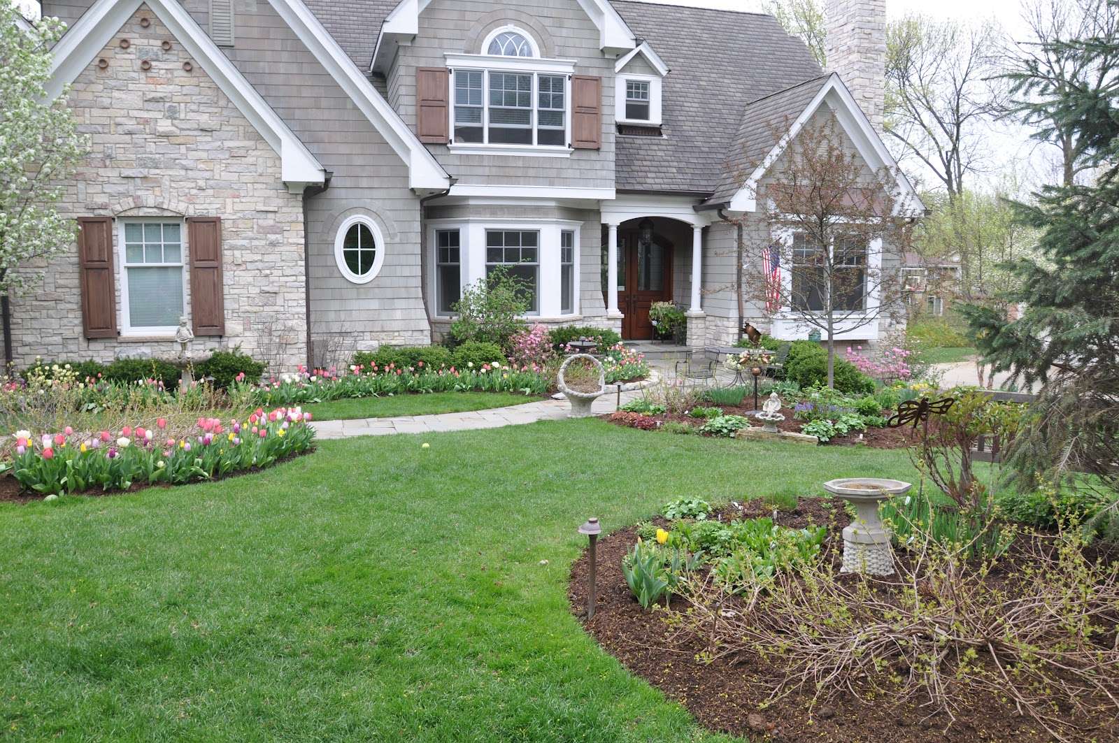 Serendipity Refined Blog: New Feature: "This Week In My Midwest Gardens"