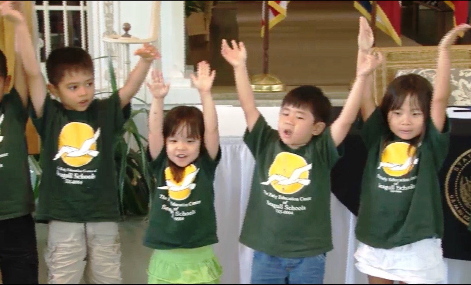 All Hawaii News Hawaii governor signs preschool bills, medical