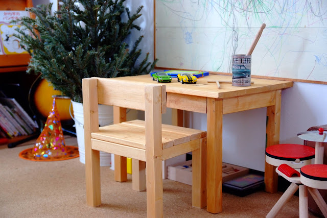 完成した手作りのキッズチェア