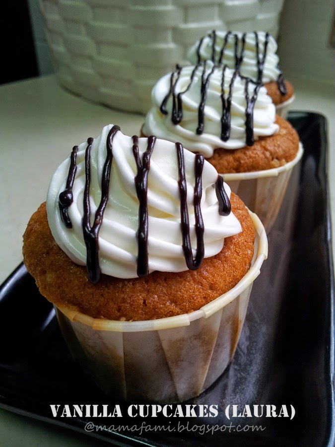 MamaFaMi's Spice n Splendour Vanilla Cupcakes (Laura Vitale)
