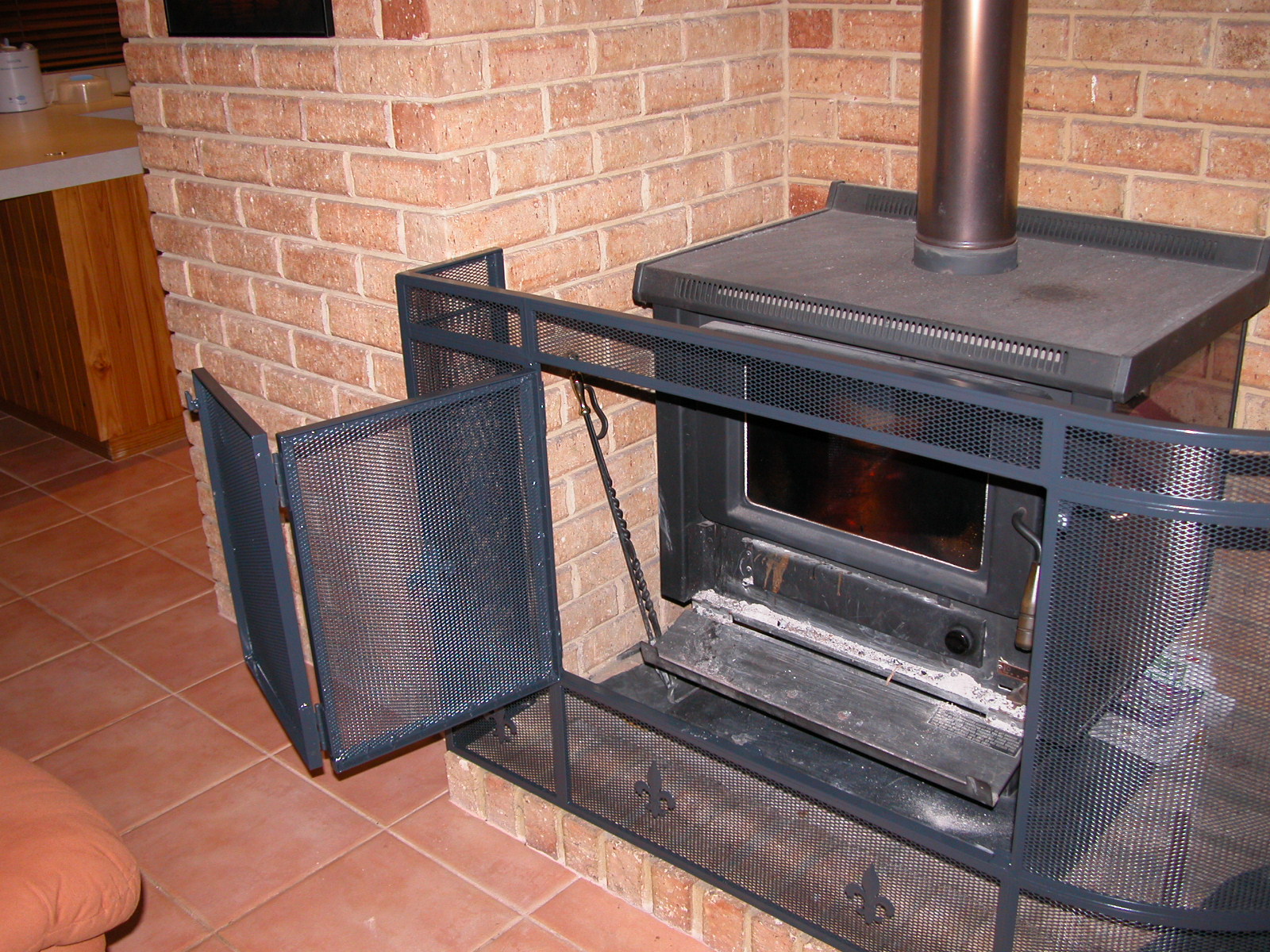 Boonadoo Wood and Gas fire guards