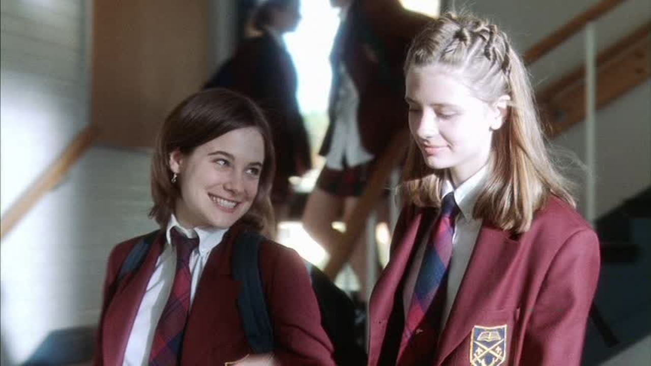 Movie and TV Screencaps Lost And Delirious (2001)