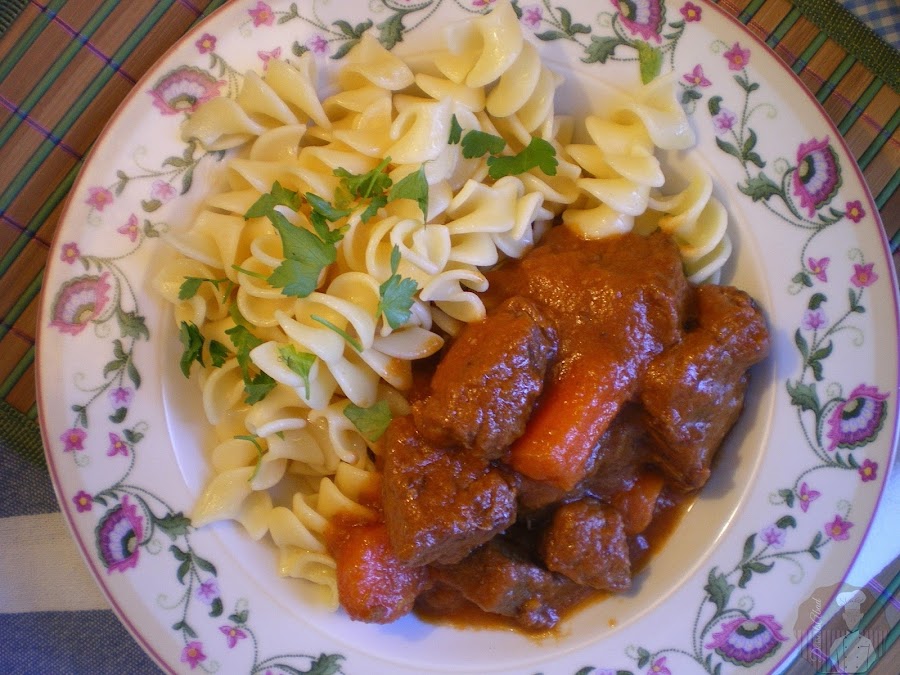 Estofado de ternera con pasta