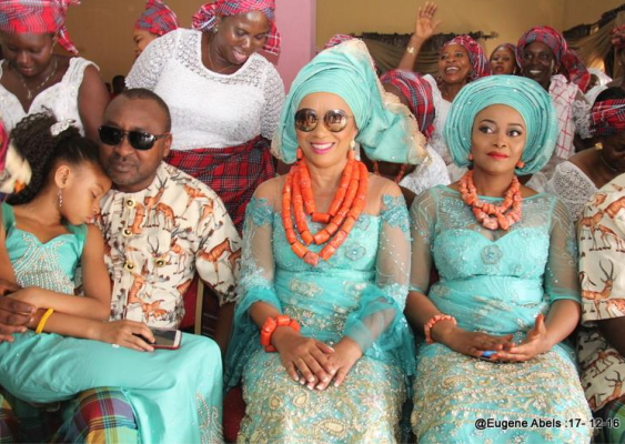 4 Ibinabo Fiberesima pictured with her kids at her father's coronation