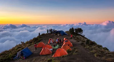 Plawangan Sembalun Crater Rim 2639 meter Mt Rinjani