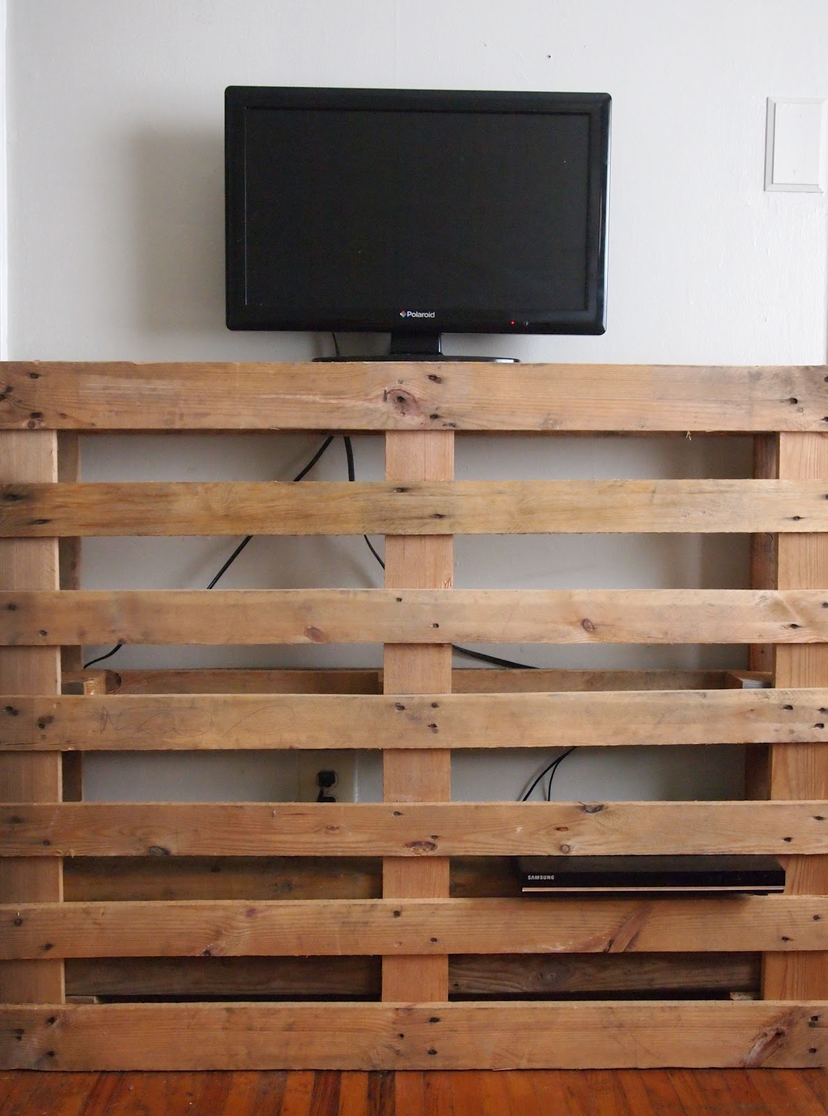 Sweet Swan Songs Our Living Room Pallet Tv Stand