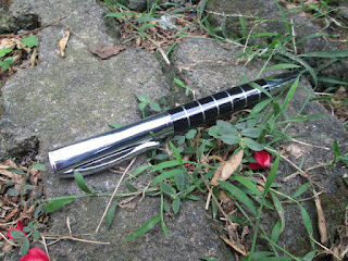 Pulpen Mewah Jinhao JH819 Stainless Steel Black Silver Line Nib Roller Ball Beautiful Pen