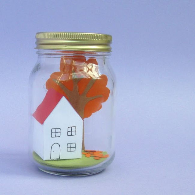 Cute Autumn Fall Scene in a Mason Jar DIY Craft Tutorial