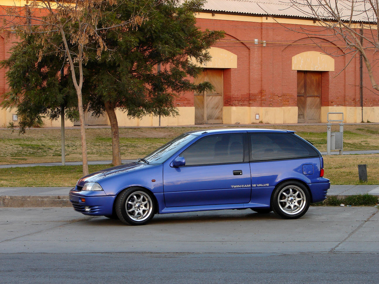 geo 3 cylinder engine geo free engine image for user 1995 Geo Prizm LSI 1995 Geo Prizm Radio