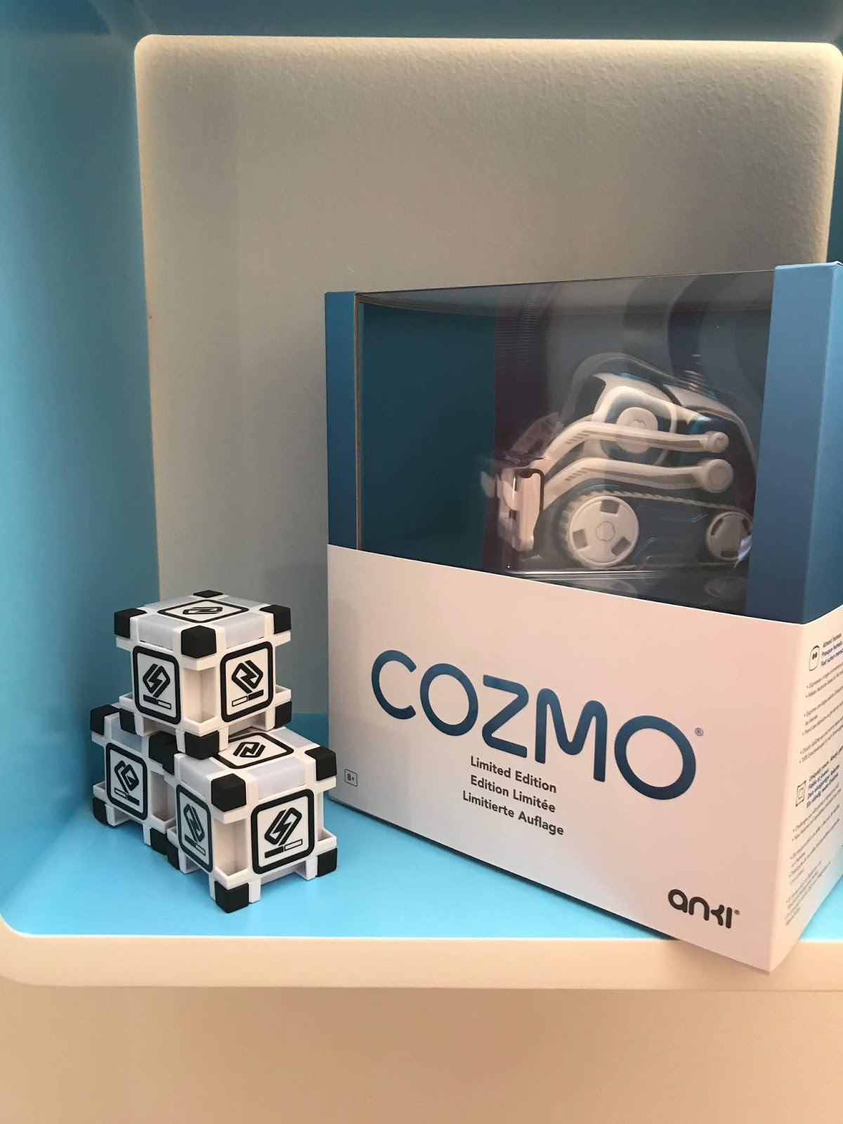 Apprendre ?� coder avec le robot Cozmo - Julesetmoa