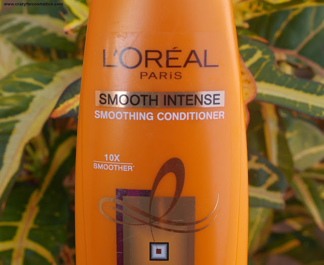 Smoothing conditioner for dry frizzy hair