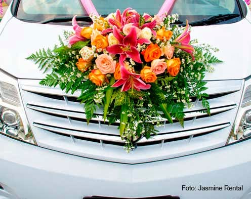 Sewa Bunga  Hias Untuk Mobil  Pengantin di Jakarta 