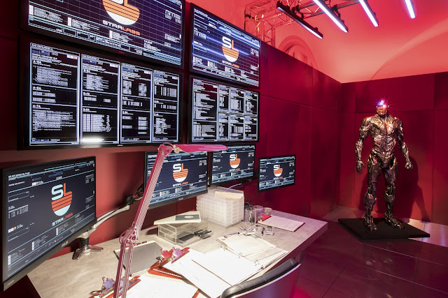 Justice League Experience Cyborg Room