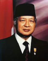 Jenderal (Purn) TNI. H. M. Soeharto (Presiden VIII Republik Indonesia)
