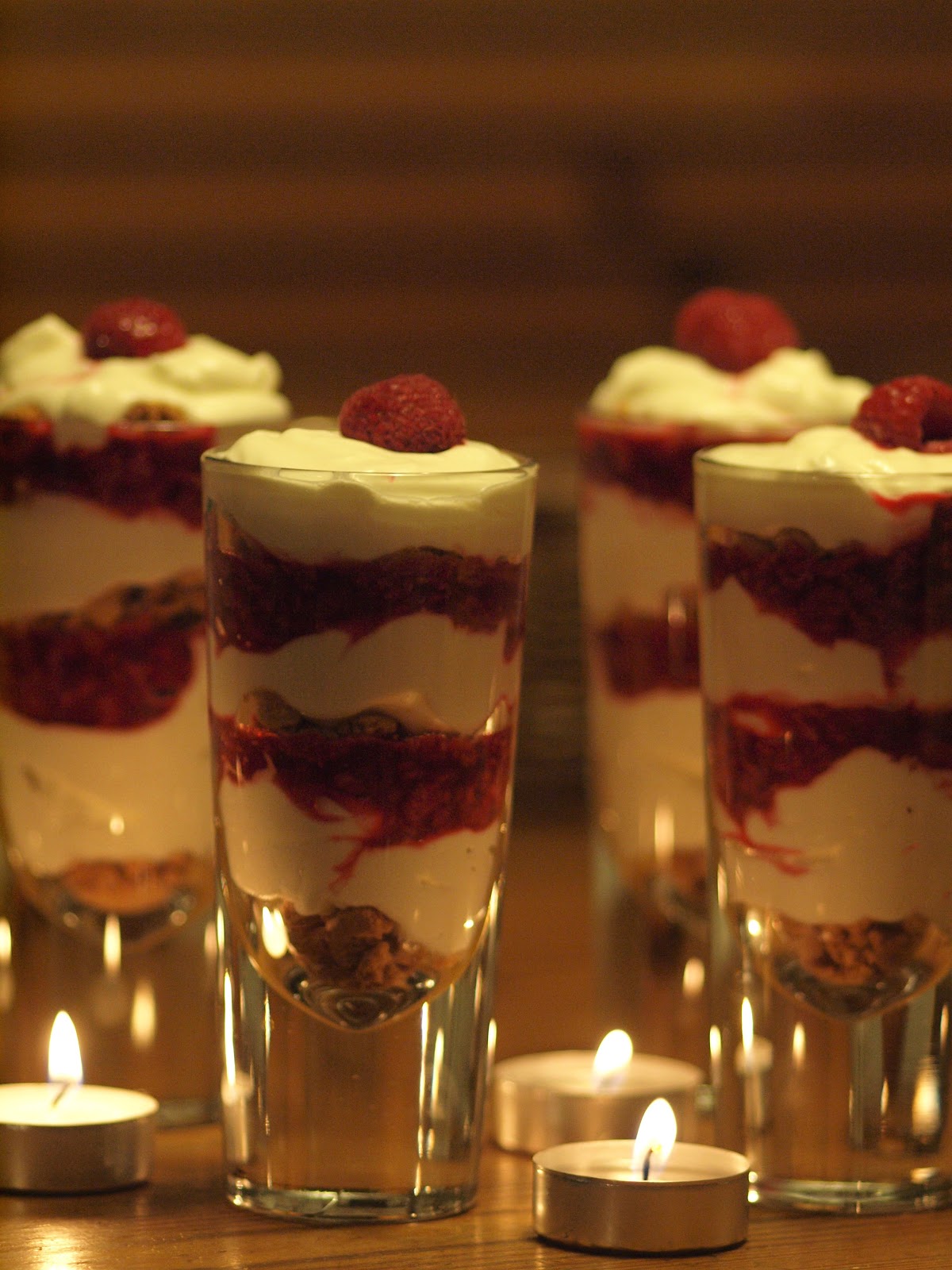 Frelikat: Himbeer-Schichtdessert