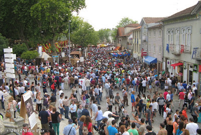 Crowds at Feira's medieval fair