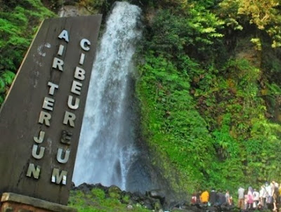 tempat wisata alam puncak Curug Cibeureum tempat wisata alam puncak Curug Cibeureum