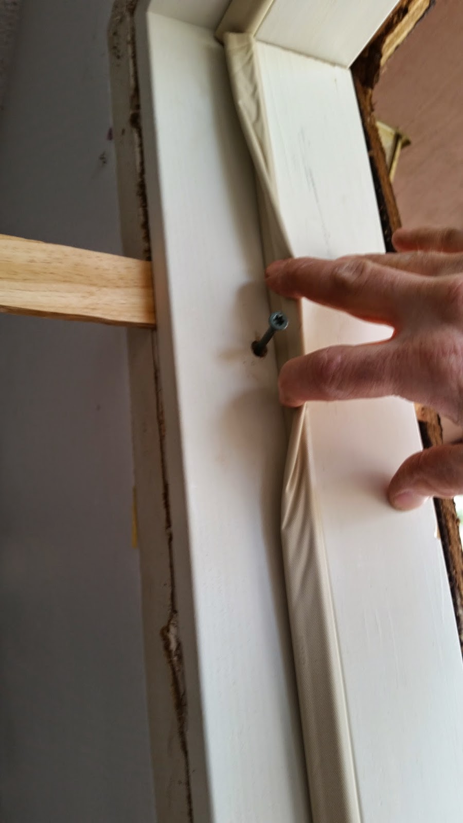 Handyman How 2 Install a New Front Door!!