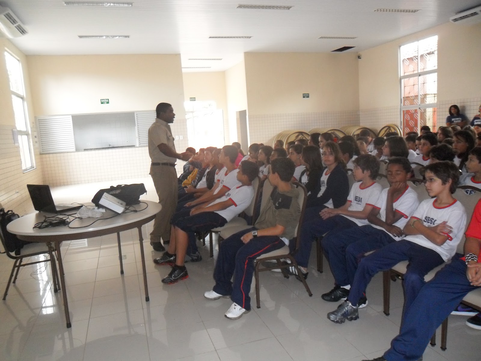 Escola SESI Jaiara Projeto PROERD Palestra Para Os Alunos Do 7 Anos