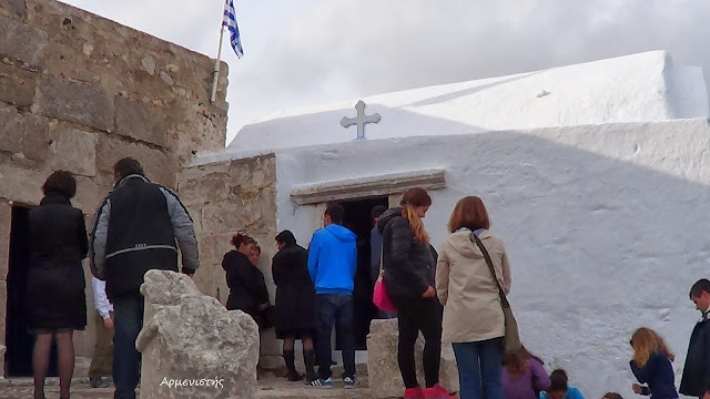 Αποτέλεσμα εικόνας για ΡΑΓΙΑΔΕΣ ΚΑΙ ΓΕΝΙΤΣΑΡΟΙ - ΤΟΥ ΘΕΟΔΩΡΟΥ ΣΩΤΗΡΟΠΟΥΛΟΥ