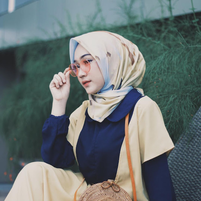 Collection of The Most Beautiful Hijab Girl Wallpapers from Selebgram 2018