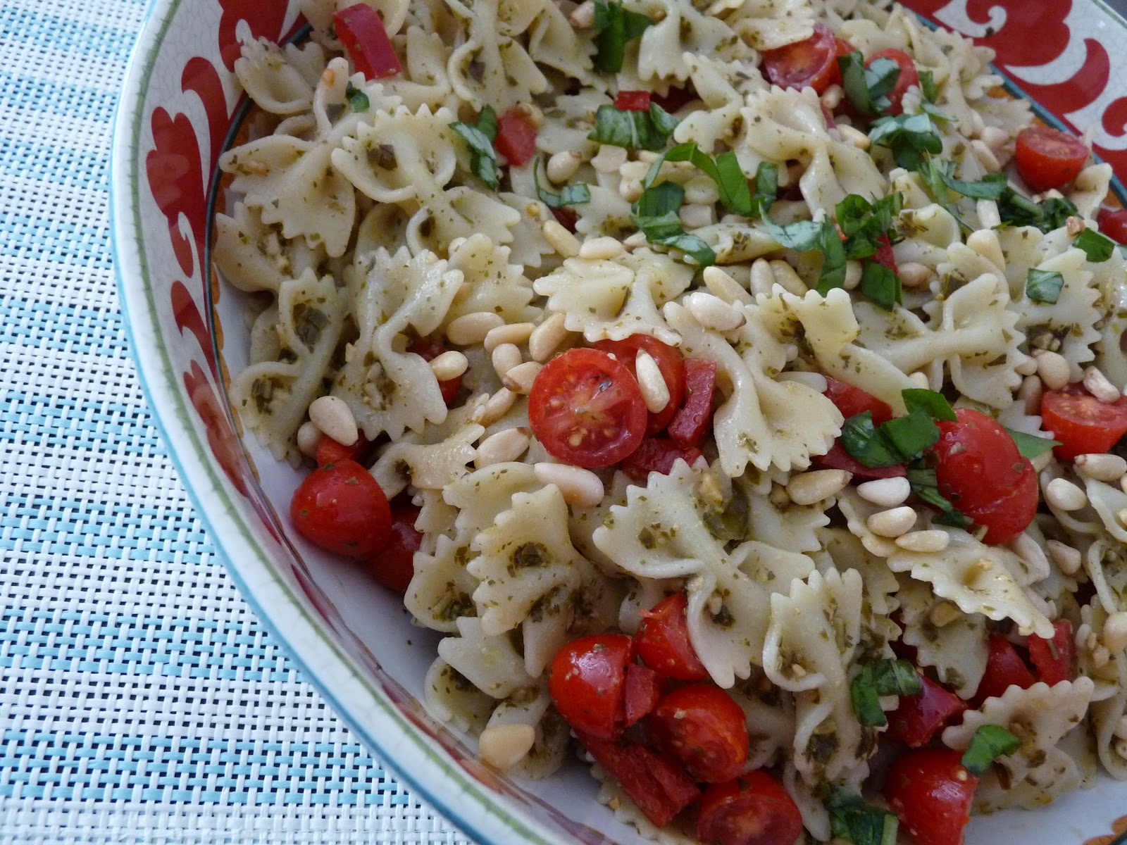 Basil Pesto Pasta Salad w/ Grape Tomatoes & Sweet Peppers