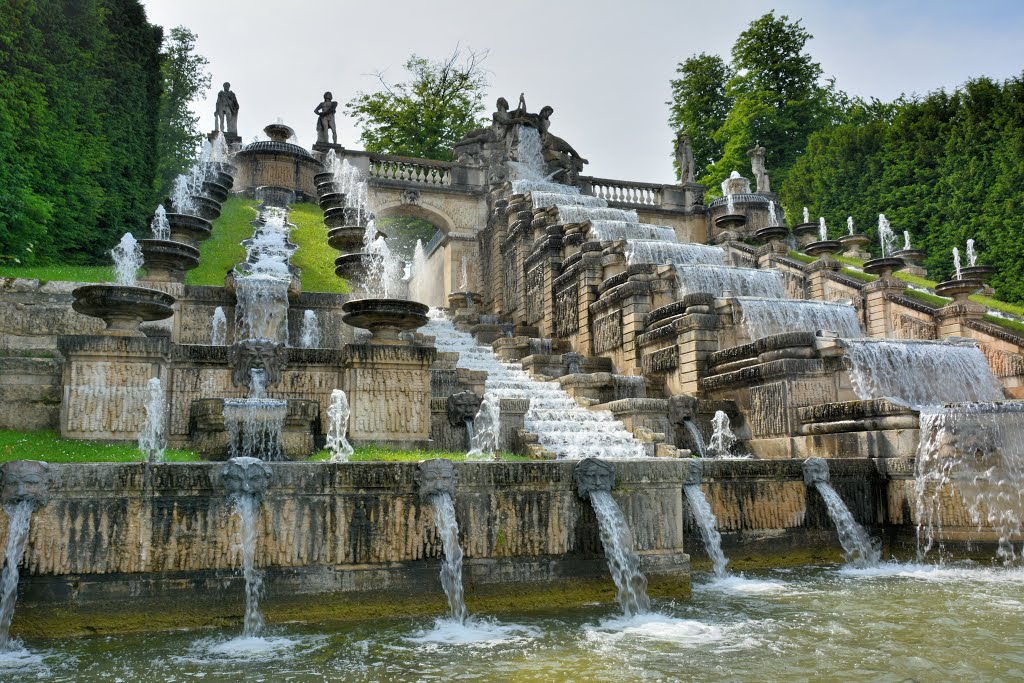 {Decor Inspiration} Chateau de Saint Cloud Hello Lovely