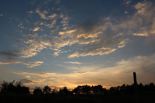 Gorgeous sky as the sun goes away Gorgeous sky as the sun goes away
