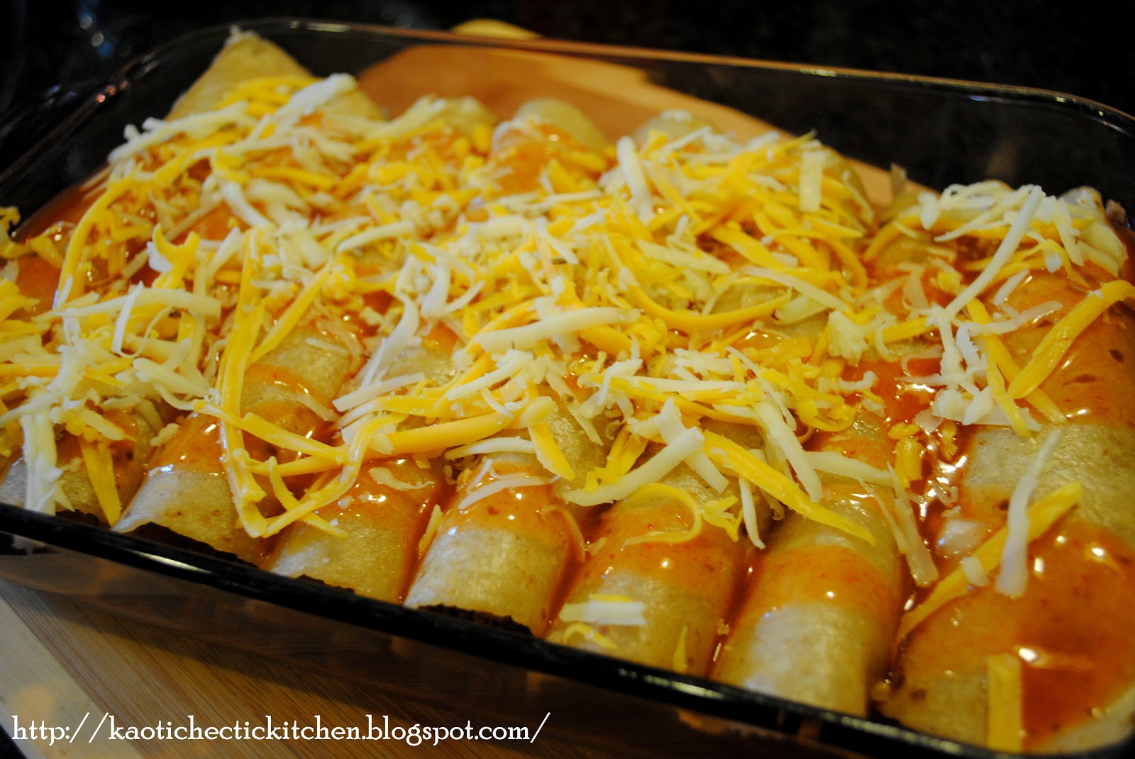 super easy ground beef cheesy enchiladas..