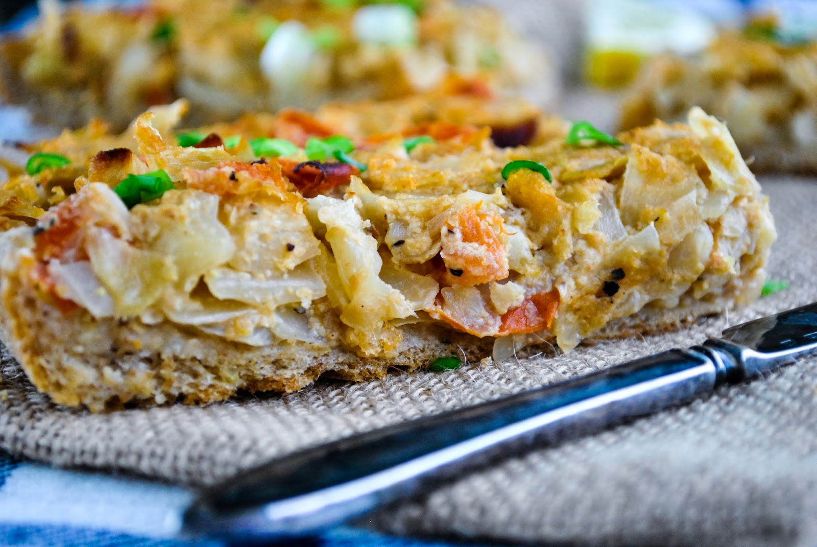 Creamy cabbage and tomato pie VeganSandra