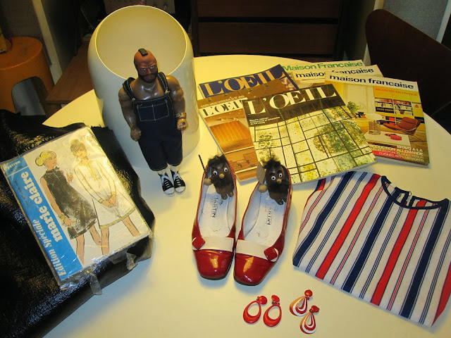 vintage earrings , striped top ,60's red and white patent shoes , Mags L'Oeil / Maison Française , weird wooden gallics , Marie Claire pattern , yards and yards of black vinyl fabric , MR. T , Makio Hasuike for Gedy bin vintage 1960 1970 60s 70s 60's 70's 1960's 1970's mods pattern sew couture patron années 60 70 agence tous risque the a-team vernis rouge blanc