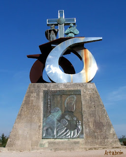 Monte do Gozo. Monumento al peregrino