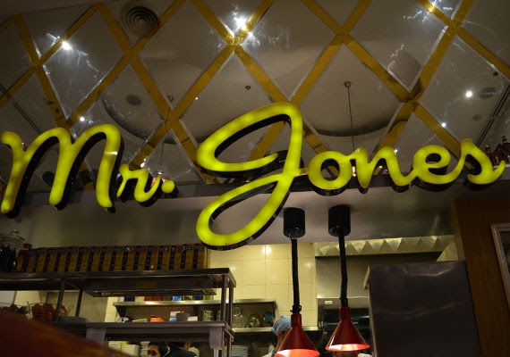 Eat’s A Date - Mr. Jones Restaurant