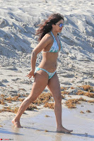 Priyanka Chopra in White Green Bikini in Miami Day 4 Stunning Beauty ~ Exclusive 10.jpg Priyanka Chopra in White Green Bikini in Miami Day 4 Stunning Beauty ~ Exclusive 10.jpg