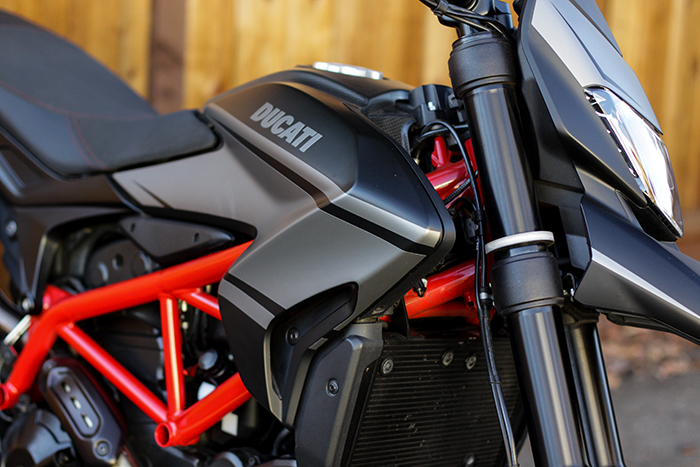 Snap-On Front LED Turn Signals by New Rage Cycles