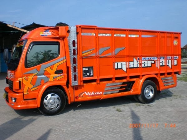 Gambar Keren Modifikasi Mobil Truk Terbaik