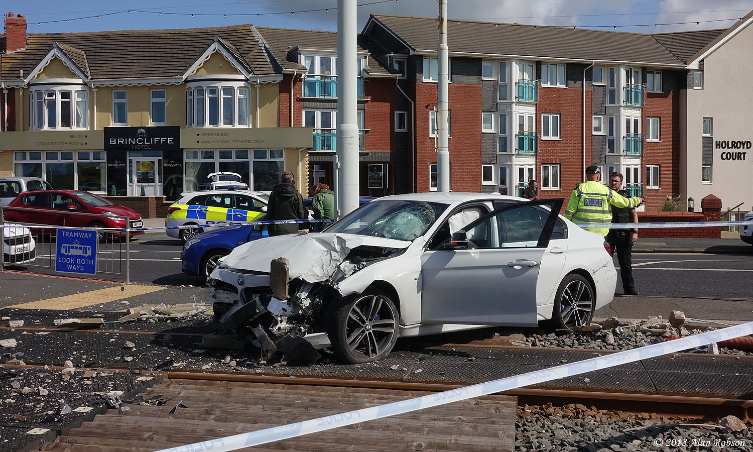 Blackpool Tram Blog Car accident at Cavendish Road causes major