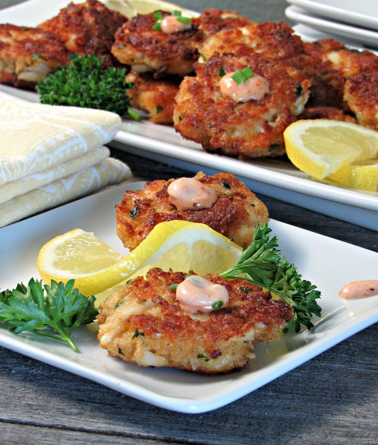 Spicy Crab Cakes with Horseradish Mayo - International Cuisine Recipes
