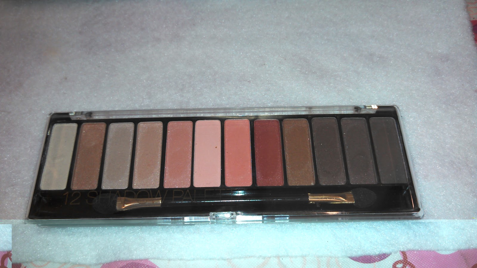 am addicted to Makeup!!!!! :): Forever 21 Love and Beauty 12 eyeshadow ...