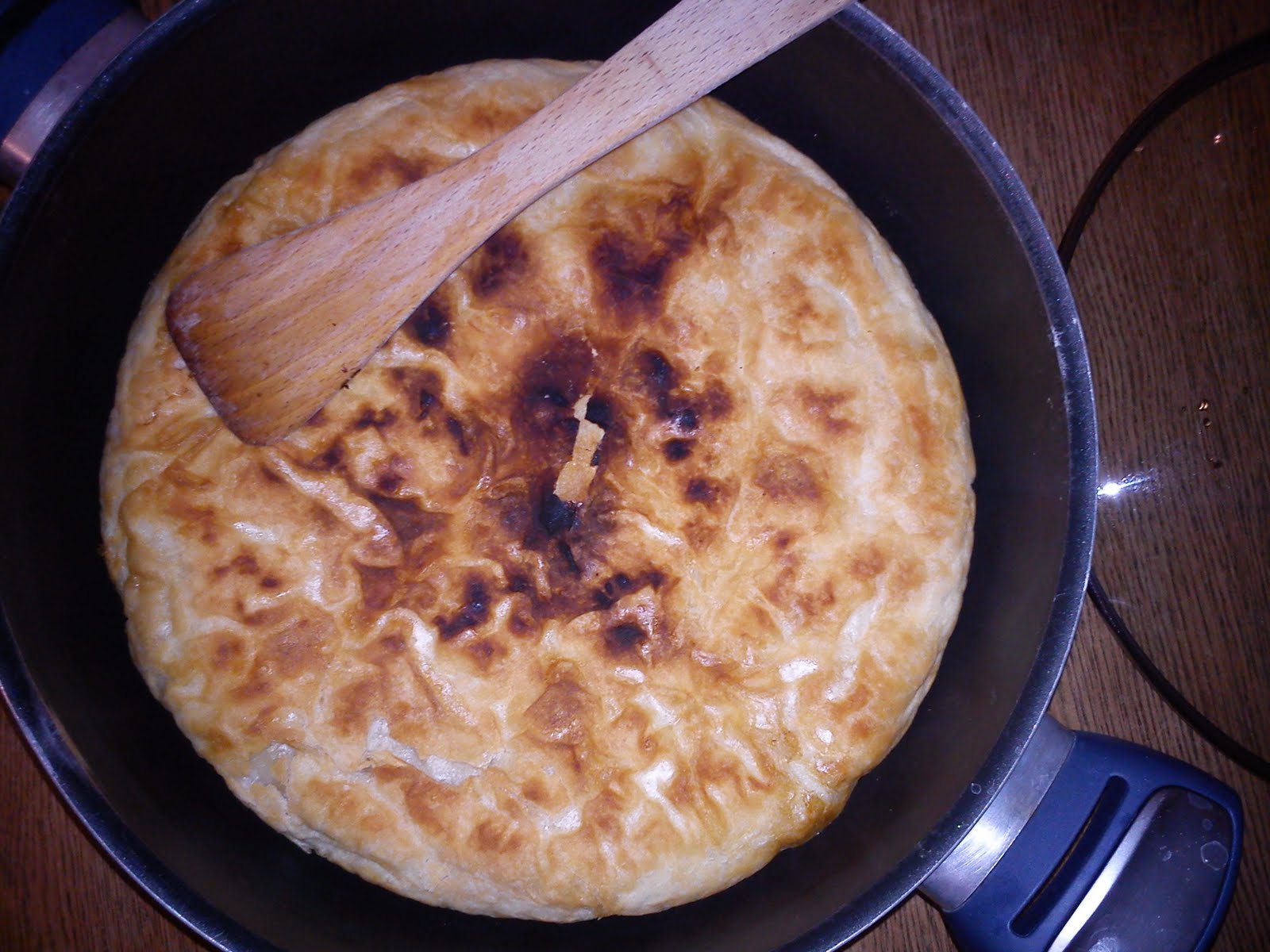 nurtenbegendi. TENCERE BÖREĞİ