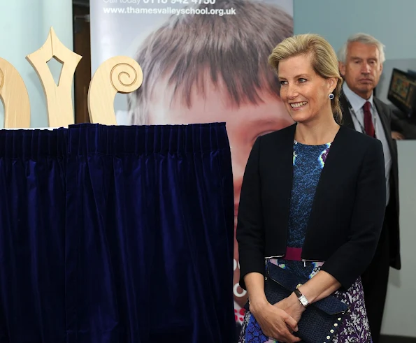 A Reading free school for children and young people with autism has been officially opened by Sophie, Countess of Wessex.