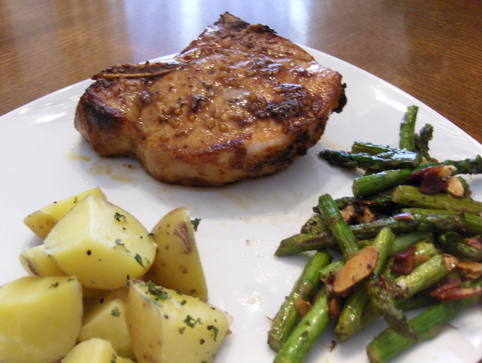 Diab2Cook Baked Pork Chops w/ Asparagus, Boiled New Potatoes and...